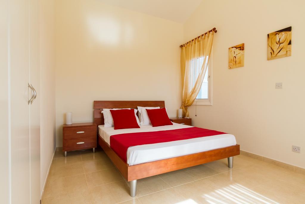 Polis Villa Riverside מראה חיצוני תמונה
