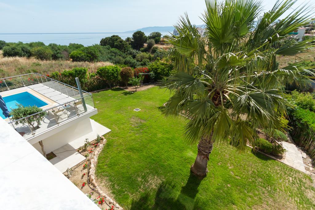 Polis Villa Riverside מראה חיצוני תמונה