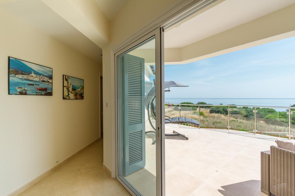 Polis Villa Riverside מראה חיצוני תמונה