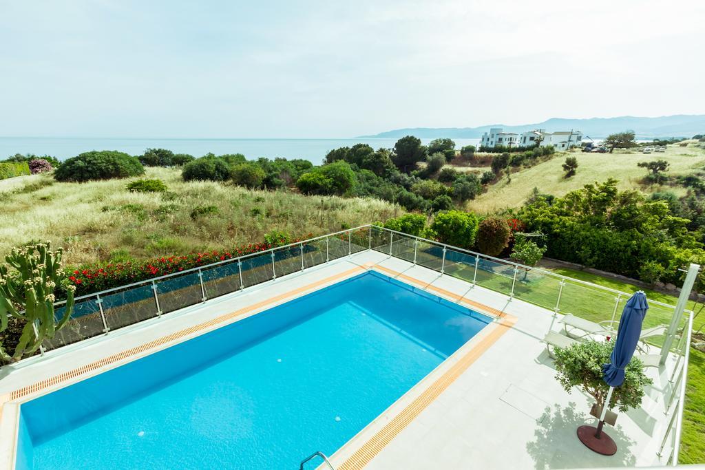 Polis Villa Riverside מראה חיצוני תמונה