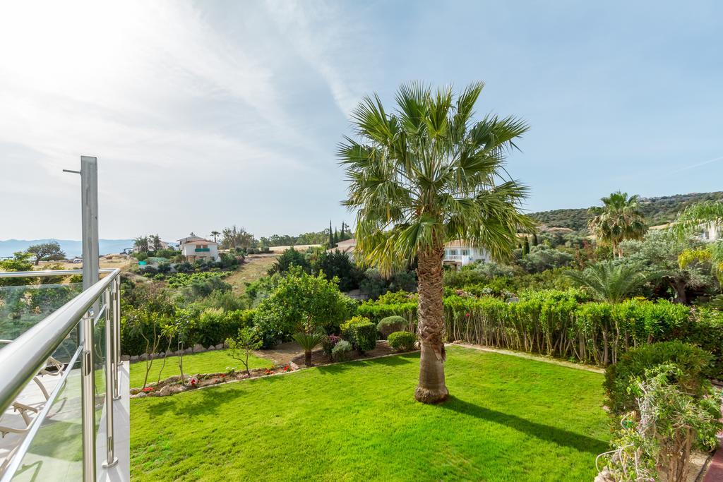 Polis Villa Riverside מראה חיצוני תמונה
