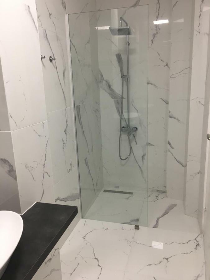 Polis Villa Riverside מראה חיצוני תמונה
